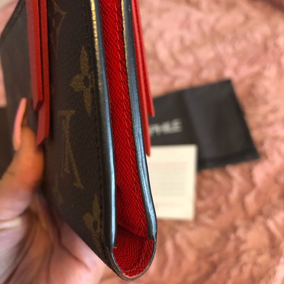 🚫SOLD🚫 Adele Louis Vuitton Wallet - Picture 8 of 8